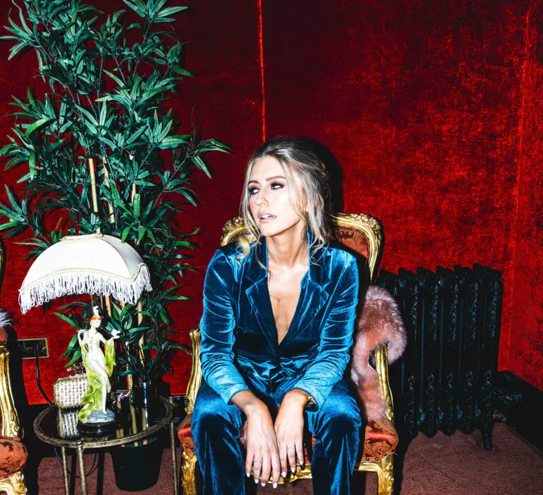 Irish electro-pop artist Fí releases her new single 'Over You' - Listen Now! 