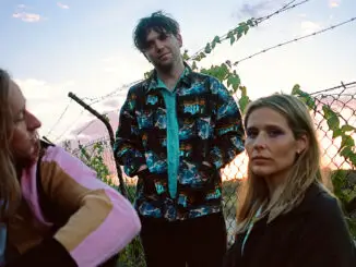 MIDDLE KIDS share new single 'Stacking Chairs' - Listen Now! 1