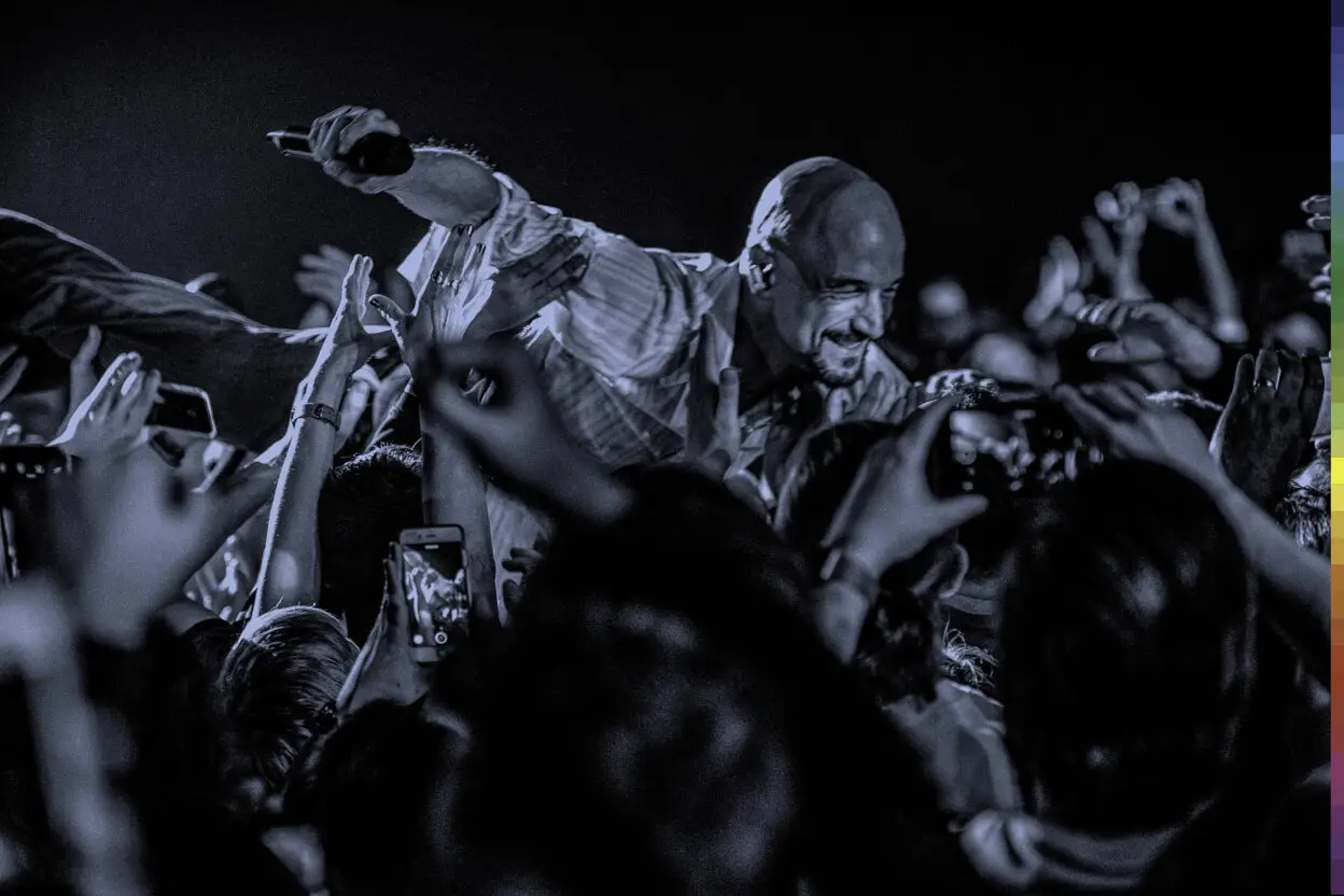 JAMES announce new album & UK / Ireland Tour - Listen to the title track and first single 'All The Colours Of You' 1