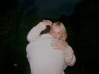 LAURA MARLING announces a twelve date UK tour for this Autumn