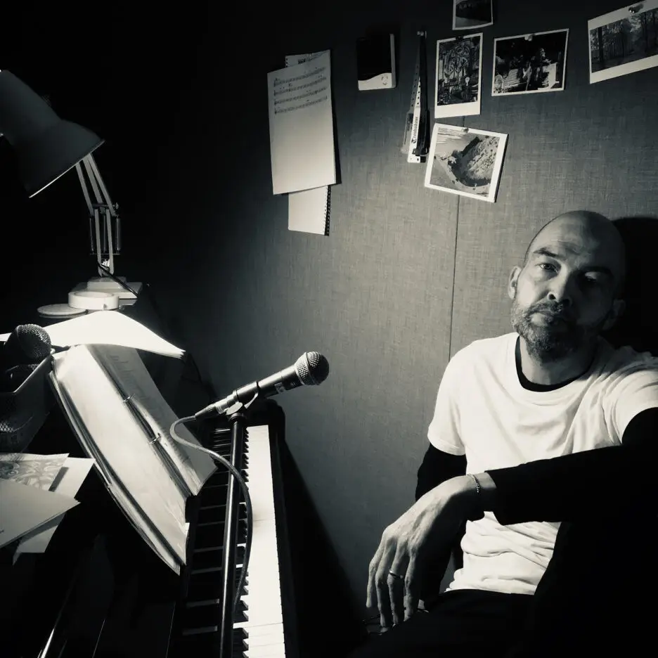 BEN WATT releases surprise mini-album 'Storm Shelter' 