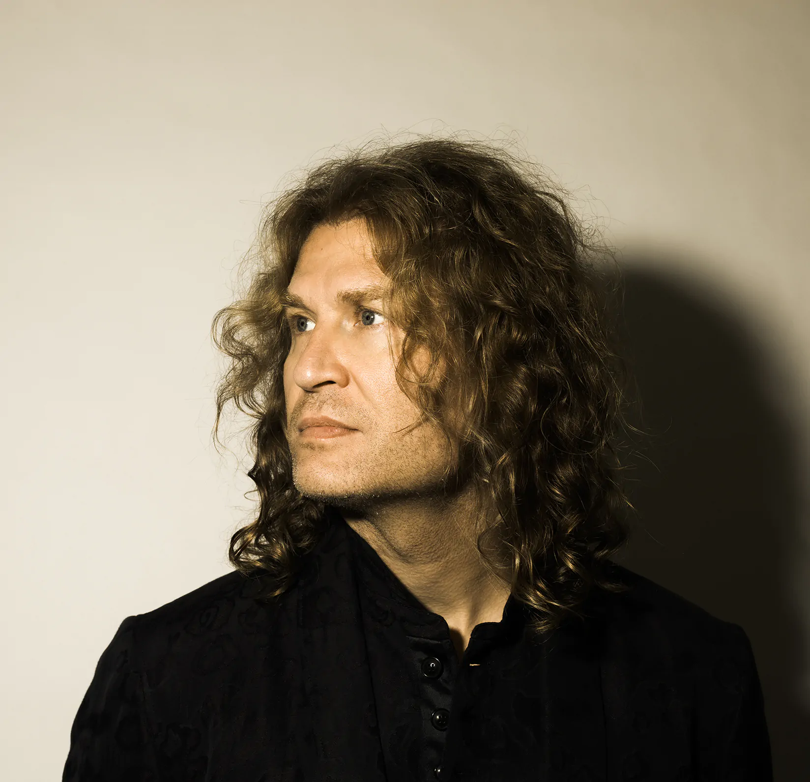 PODCAST #41: The Killers’ DAVE KEUNING on his new solo album ‘A Mild Case of Everything’