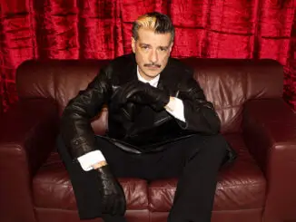 VIDEO PREMIERE: Oscar Mic - TV Life 82 VIDEO PREMIERE: Oscar Mic - TV Life
