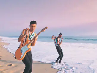 VIDEO PREMIERE: Glossy Clouds - Beauty Medicine 82 VIDEO PREMIERE: Glossy Clouds - Beauty Medicine