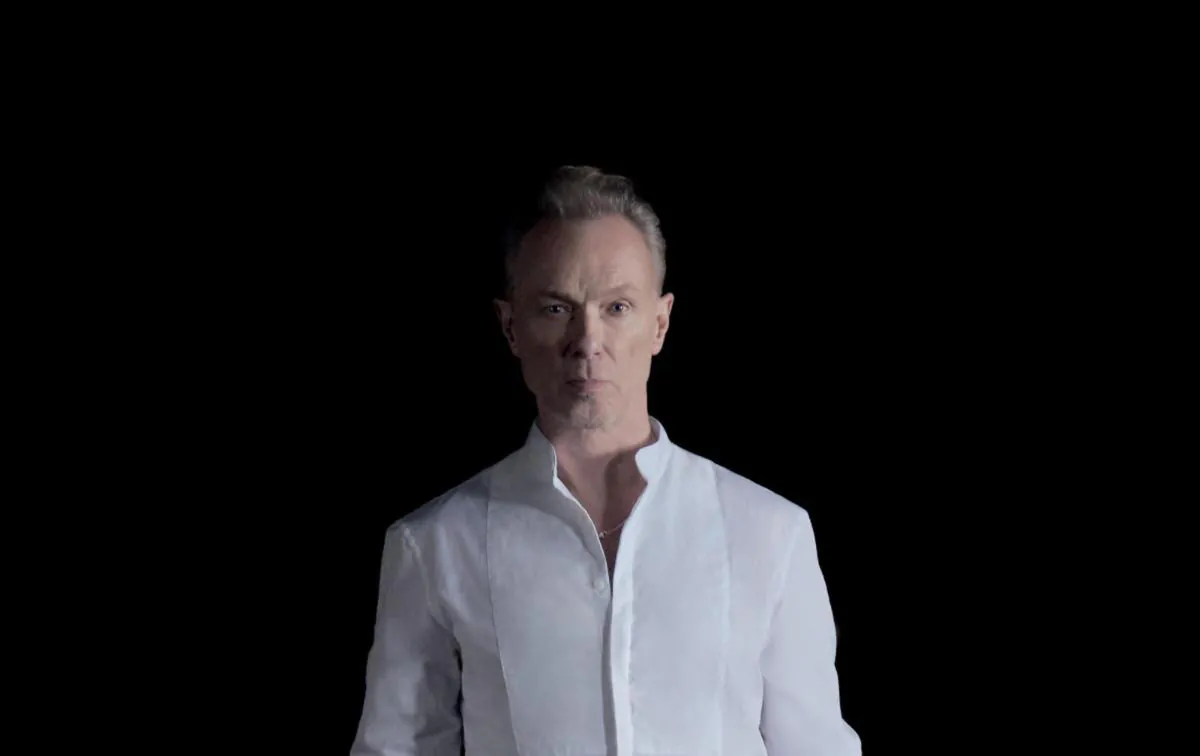 GARY KEMP releases new single ‘Too Much’ from his forthcoming album, ‘INSOLO’