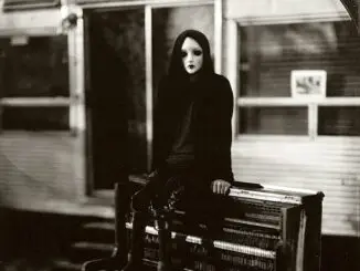 VIDEO PREMIERE: 1st Base Runner – Only One