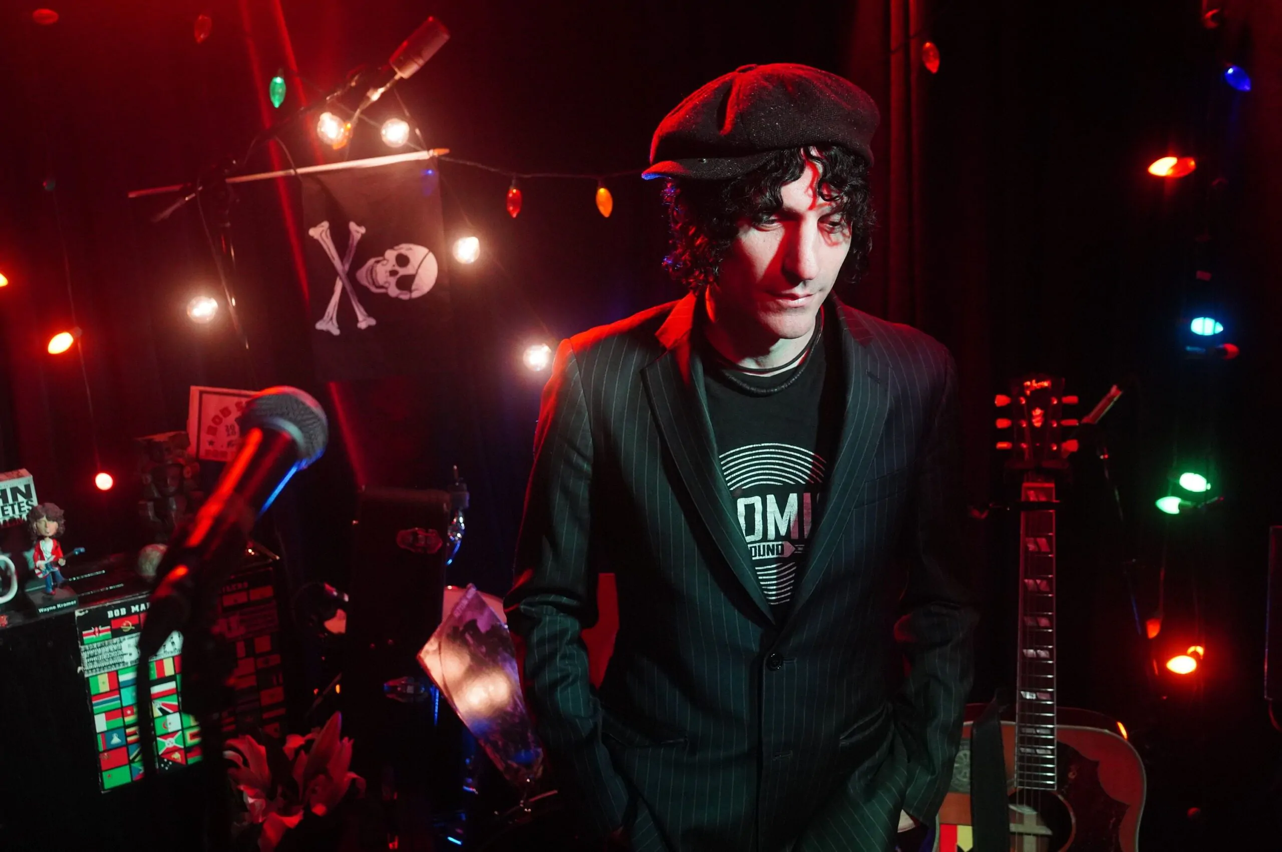 JESSE MALIN announces his new double album ‘Sad and Beautiful World’ – out September 24th
