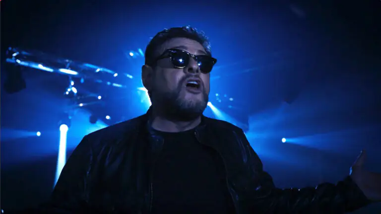 SHAUN RYDER releases 'Pop Star's Daughters' from his new solo album ‘Visits From Future Technology’ - Watch Video! 