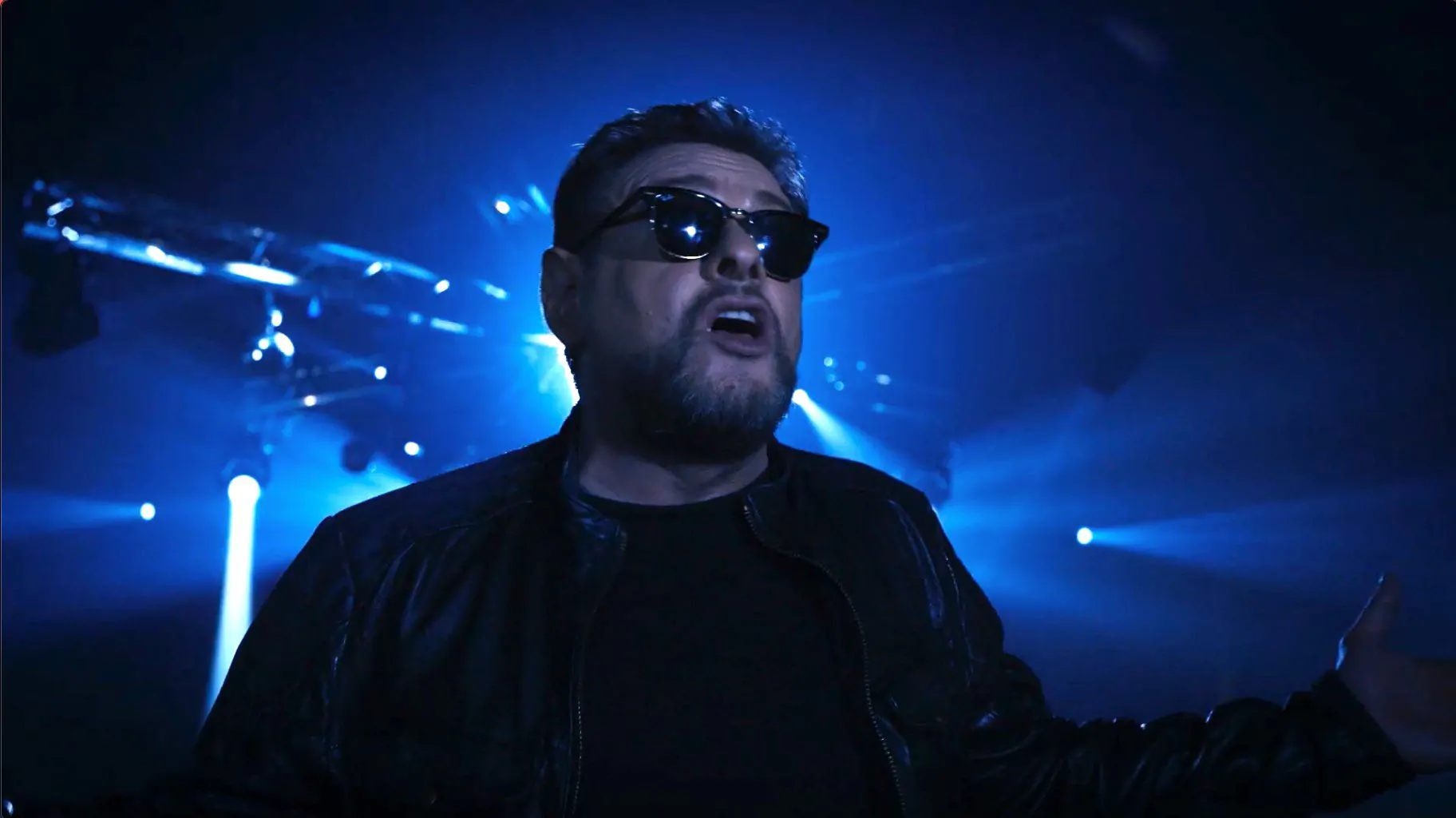 SHAUN RYDER releases ‘Pop Star’s Daughters’ from his new solo album ‘Visits From Future Technology’ – Watch Video!