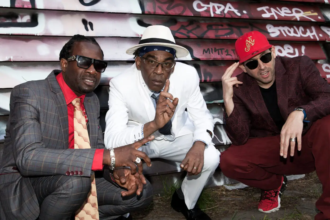 VIDEO PREMIERE: Rebel ACA & French Monkey Wrench - 'Never Give Up (lil' Rossco remix)' Feat: iSTAND & Danny Sprang