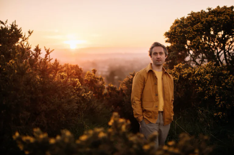 VILLAGERS unveil video for new track 'So Simpatico' - Watch Now! 
