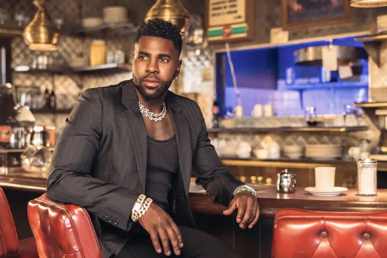 JASON DERULO keeps the Summer going with video for new single, 'Acapulco' 