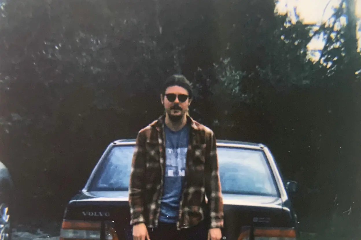 VIDEO PREMIERE: Oliver James Brooks – Two Best Friends