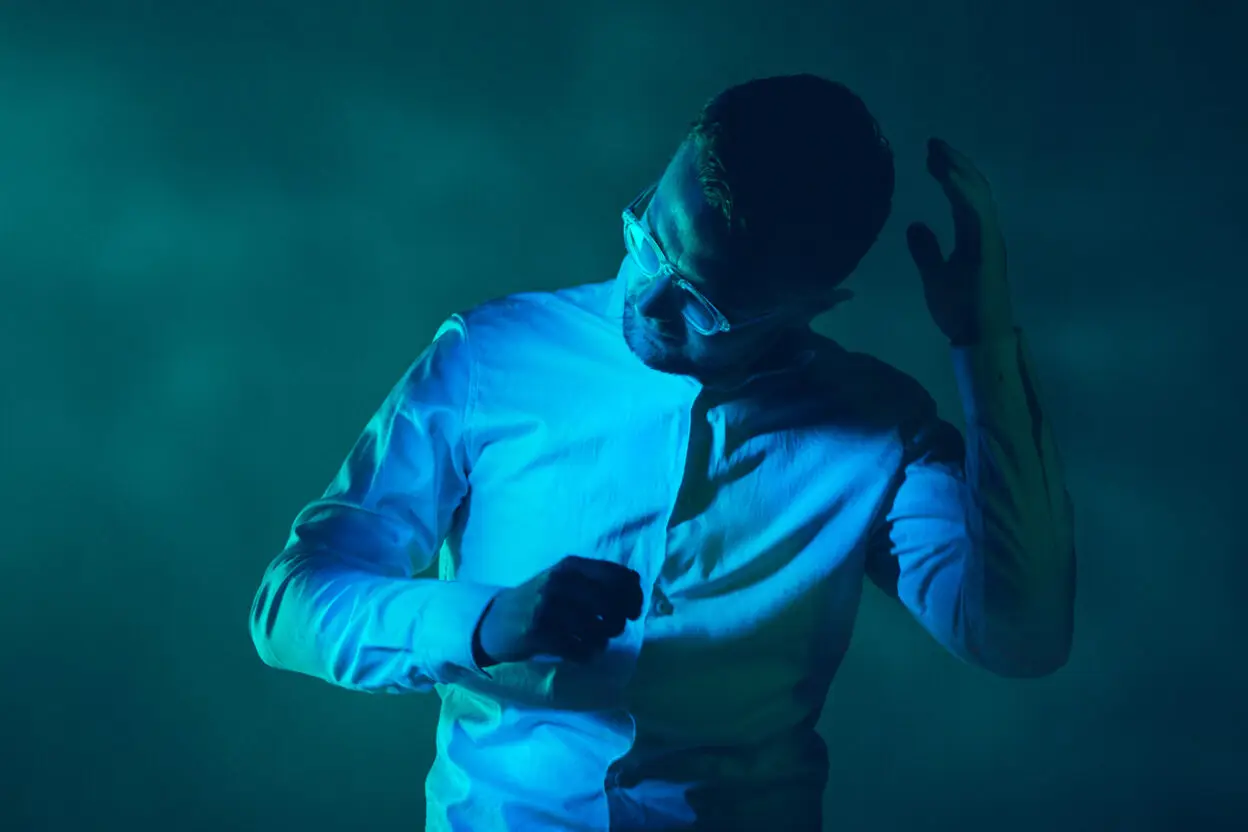 VIDEO PREMIERE: Hands Down - Paintroller