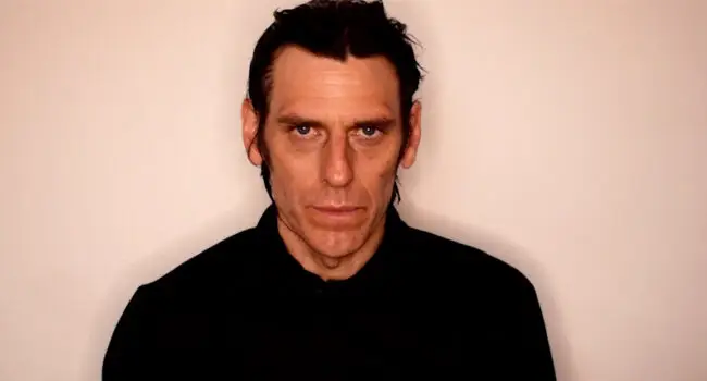 VIDEO PREMIERE: DAVE PEN reveals the video for 'Bound' from his debut solo album ‘Abran Wish & The Light Party’ 1