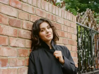 KATIE MELUA announces ‘Acoustic Album No. 8’ - a collection of acoustic reworkings of her acclaimed 2020 release ‘Album No.8’ 84 KATIE MELUA announces ‘Acoustic Album No. 8’ - a collection of acoustic reworkings of her acclaimed 2020 release ‘Album No.8’