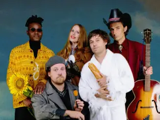 METRONOMY announce new album 'Small World' - Watch video for lead single 'It's Good To Be Back' 1