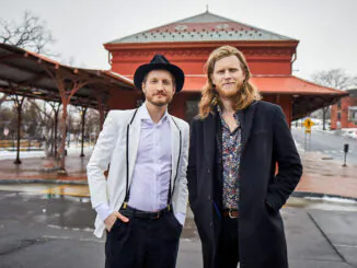 THE LUMINEERS share the video for new single 'AM Radio' - Watch Now