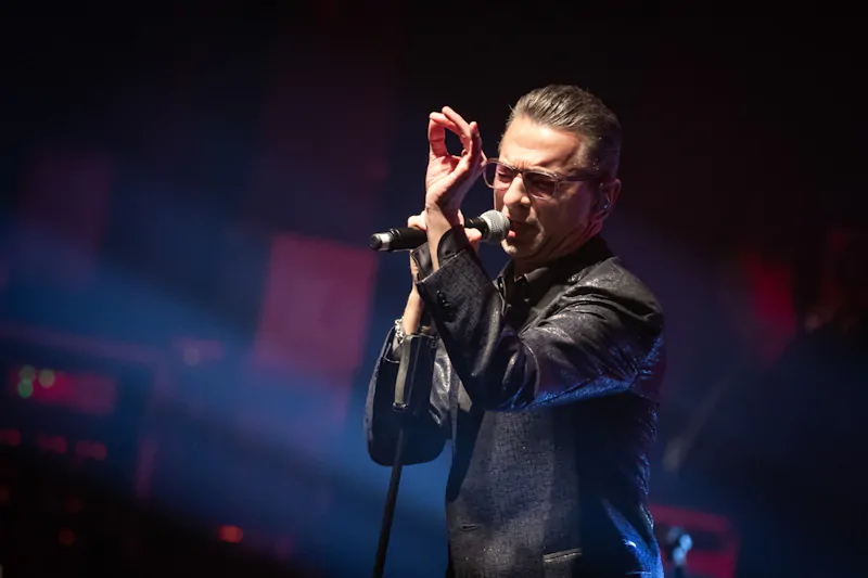 LIVE REVIEW: Dave Gahan and Soulsavers 'Imposter' at O2 Shepherds Bush Empire, London 82 Dave Gahan and Soulsavers 'Imposter' at O2 Sheperd’s Bush Empire, London