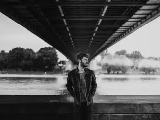 ALBUM PREMIERE: David Nevory - Seagazing