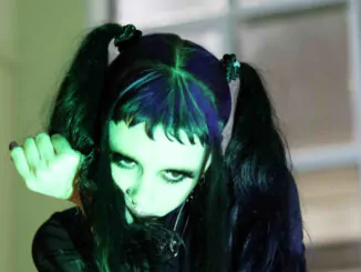 ZHEANI announces new EP ‘I Hate People On The Internet’ - Watch video for new single ‘Napalm’