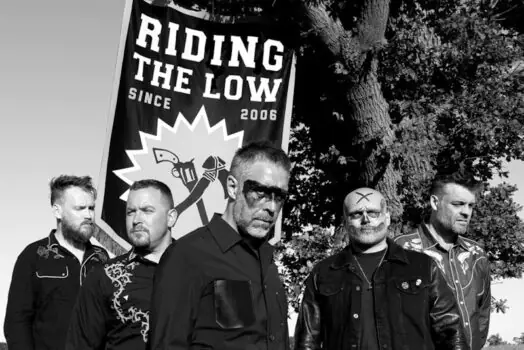 RIDING THE LOW announce their brand-new album ‘The Death of Gobshite Rambo’ - Hear new single ‘Carapace Of Glass’