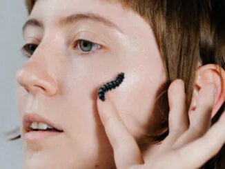 ALBUM REVIEW: Tara Nome Doyle – Værmin