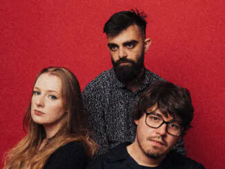 TRACK PREMIERE: Blue Amber - University Jesus