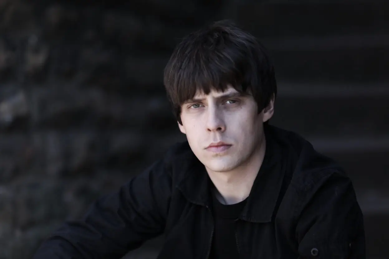 JAKE BUGG reveals video for brand new track ‘Seven Bridge Road’ 