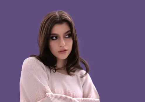 INTERVIEW: AVIV Talks Her Impressive Musical Talent & Touring With Imagine Dragons 