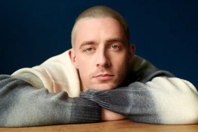 DERMOT KENNEDY releases the video for his new single ‘Something to Someone’ 