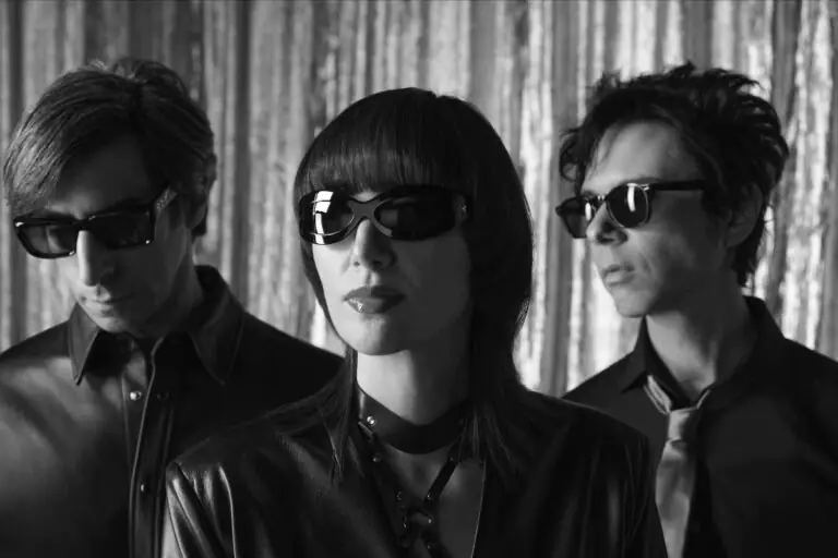 YEAH YEAH YEAHS Announce new album 'Cool It Down' - Watch video for new single 'Spitting Off the Edge of the World' feat. Perfume Genius 2