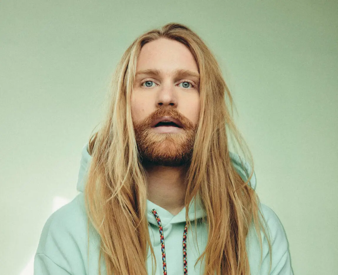 SAM RYDER announces headline show at Ulster Hall, Belfast on Friday 17 March 2023 1