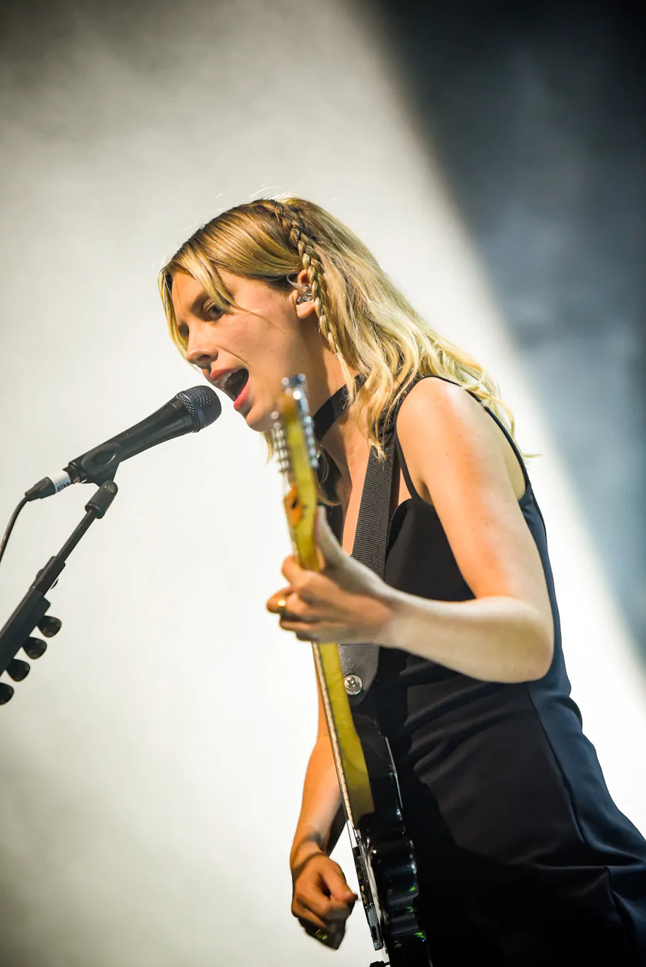 IN FOCUS// Wolf Alice at The Telegraph Building, Belfast, Northern Ireland 94 IN FOCUS// Wolf Alice at The Telegraph Building, Belfast, Northern Ireland