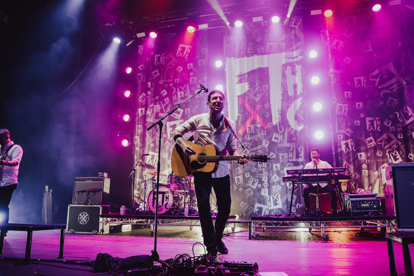 LIVE REVIEW: Frank Turner and the Sleeping Souls at Brixton Academy, London