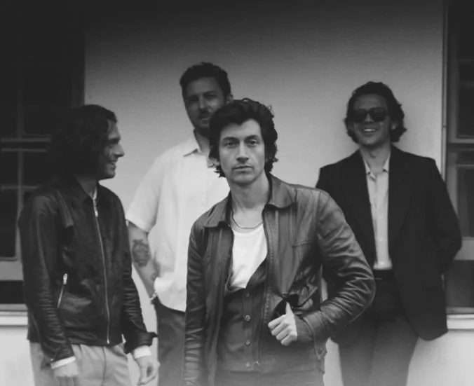 ARCTIC MONKEYS share the video for new track ‘Body Paint’