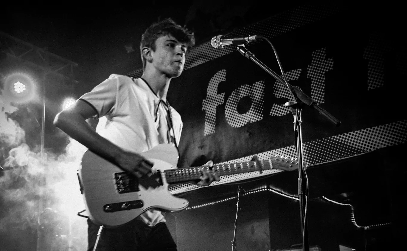 Sunderland artist TOM A. SMITH shares new video for the MILES KANE co-produced single - ‘Like You Do’ 83 Tom A Smith