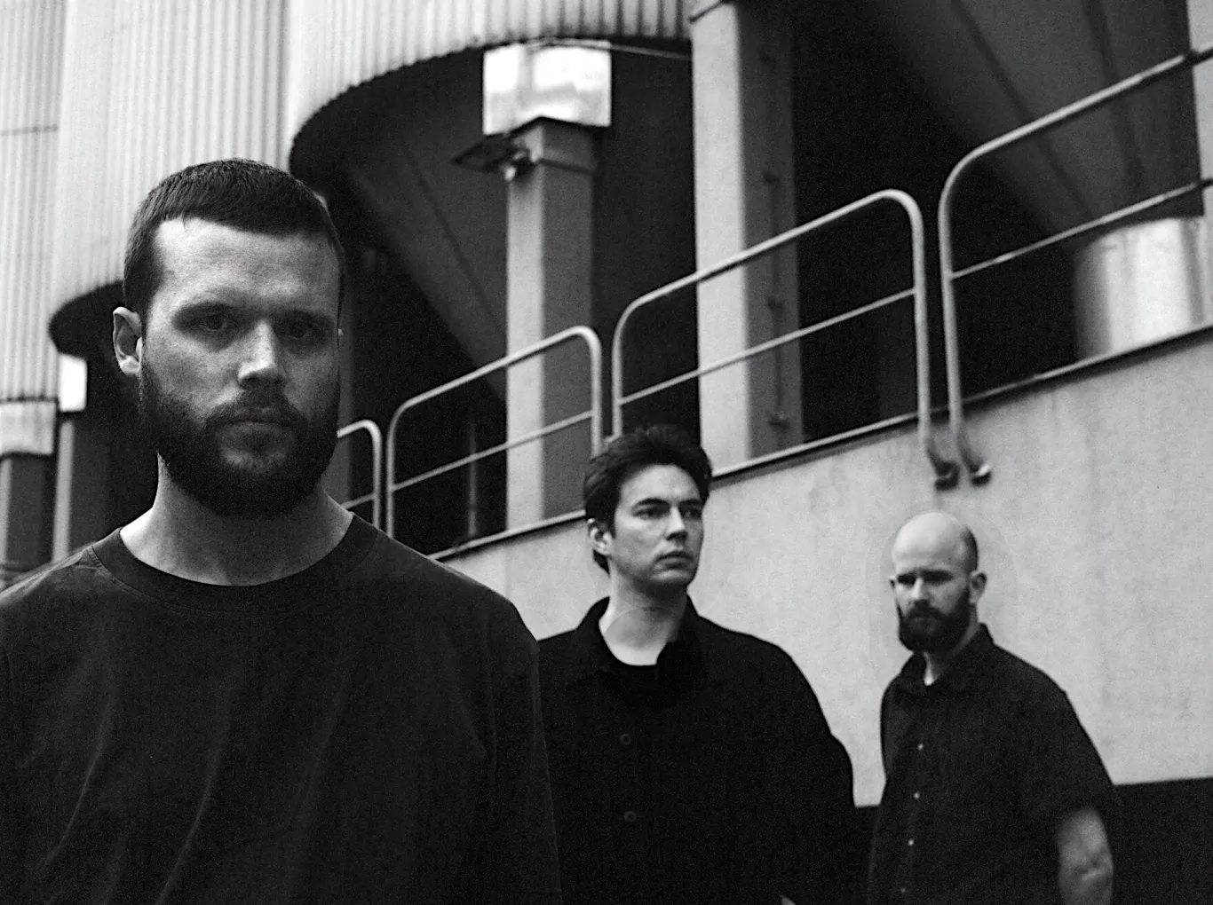 WHITE LIES share the video for new single – ‘Breakdown Days’