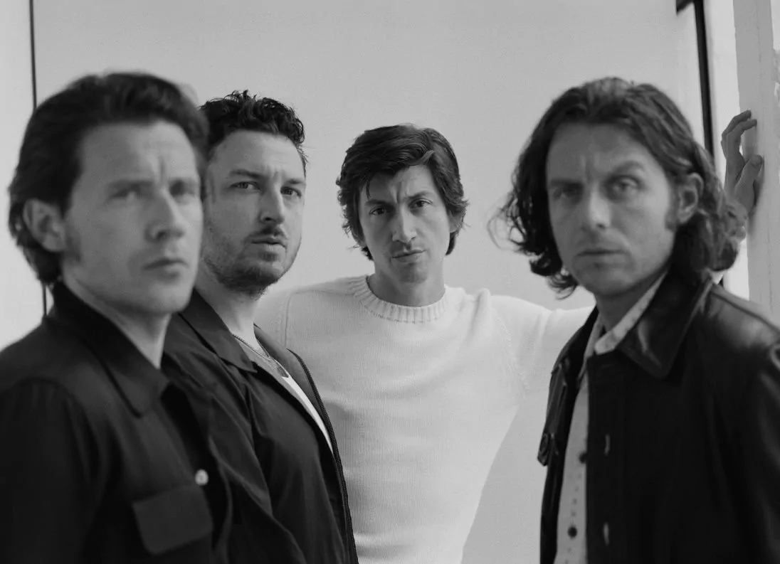 ARCTIC MONKEYS – launch video for new track ‘I Ain’t Quite Where I Think I Am’