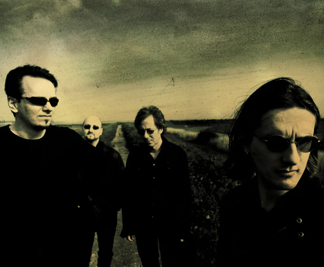 PORCUPINE TREE to release deluxe hardback book edition of ‘Deadwing’
