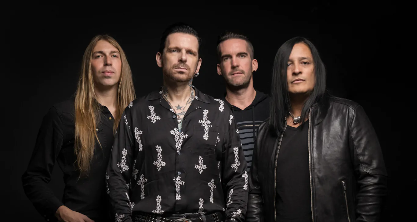 BLACK STAR RIDERS launch their brand new single ‘Catch Yourself On’ from new album ‘Wrong Side Of Paradise’