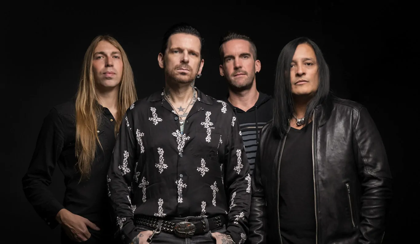 INTERVIEW: Ricky Warwick of Black Star Riders on ‘The Wrong Side of Paradise’