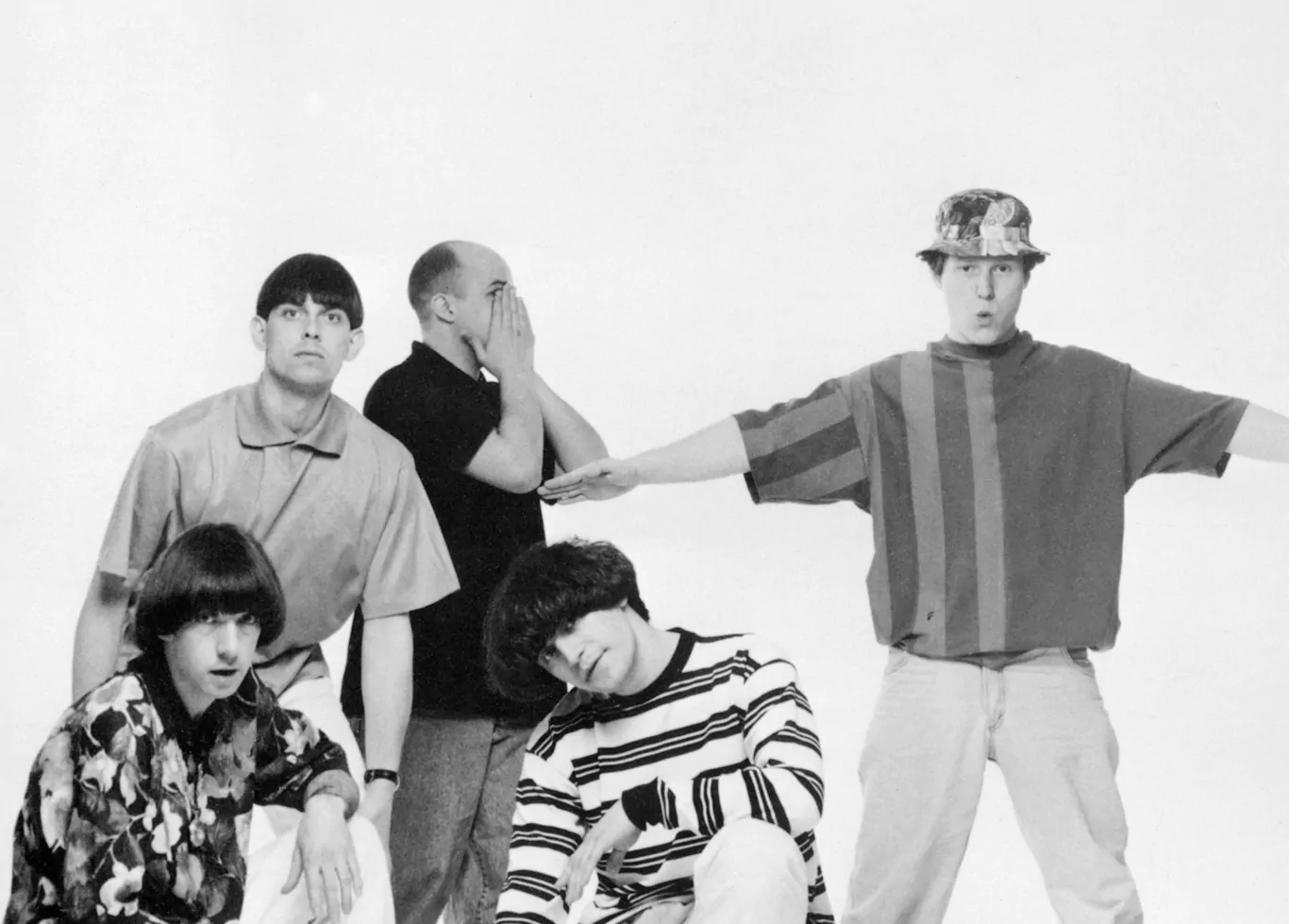 INSPIRAL CARPETS share The Go! Team Remix of ‘This Is How It Feels’