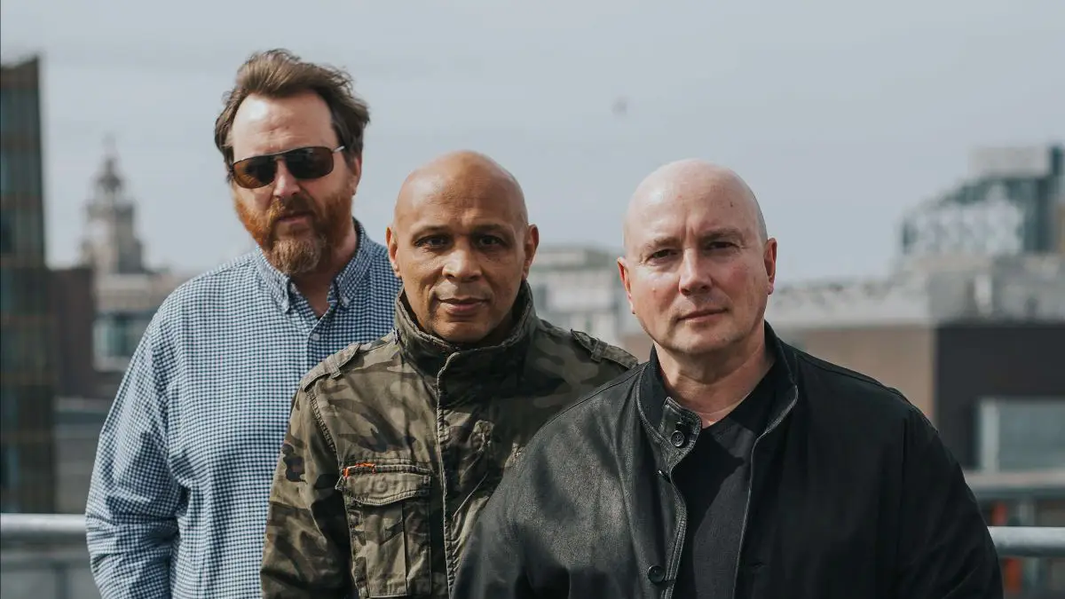 THE BOO RADLEYS release new single ‘Now That’s What I Call Obscene’