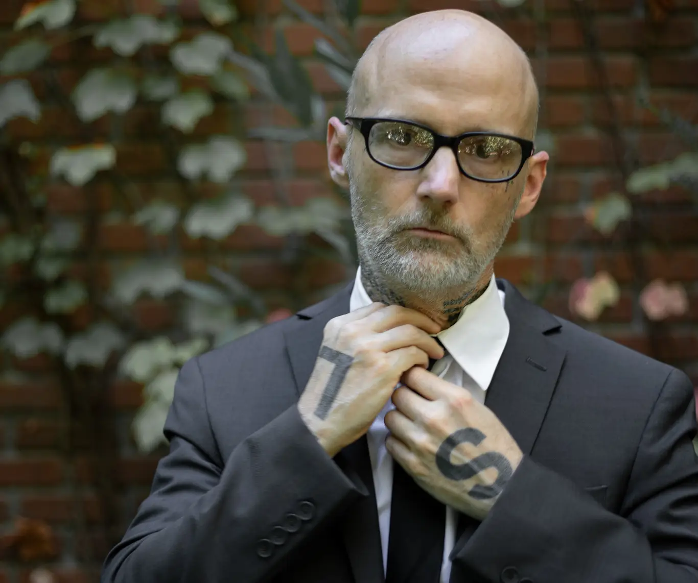 MOBY releases the orchestral rework of ‘South Side’ featuring Kaiser Chiefs’ Ricky Wilson