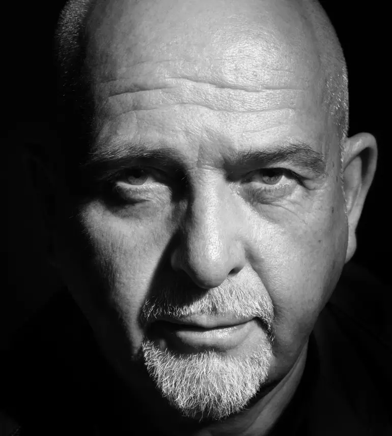PETER GABRIEL reveals the Bright-Side Mix of the title track from his forthcoming album ‘i/o’