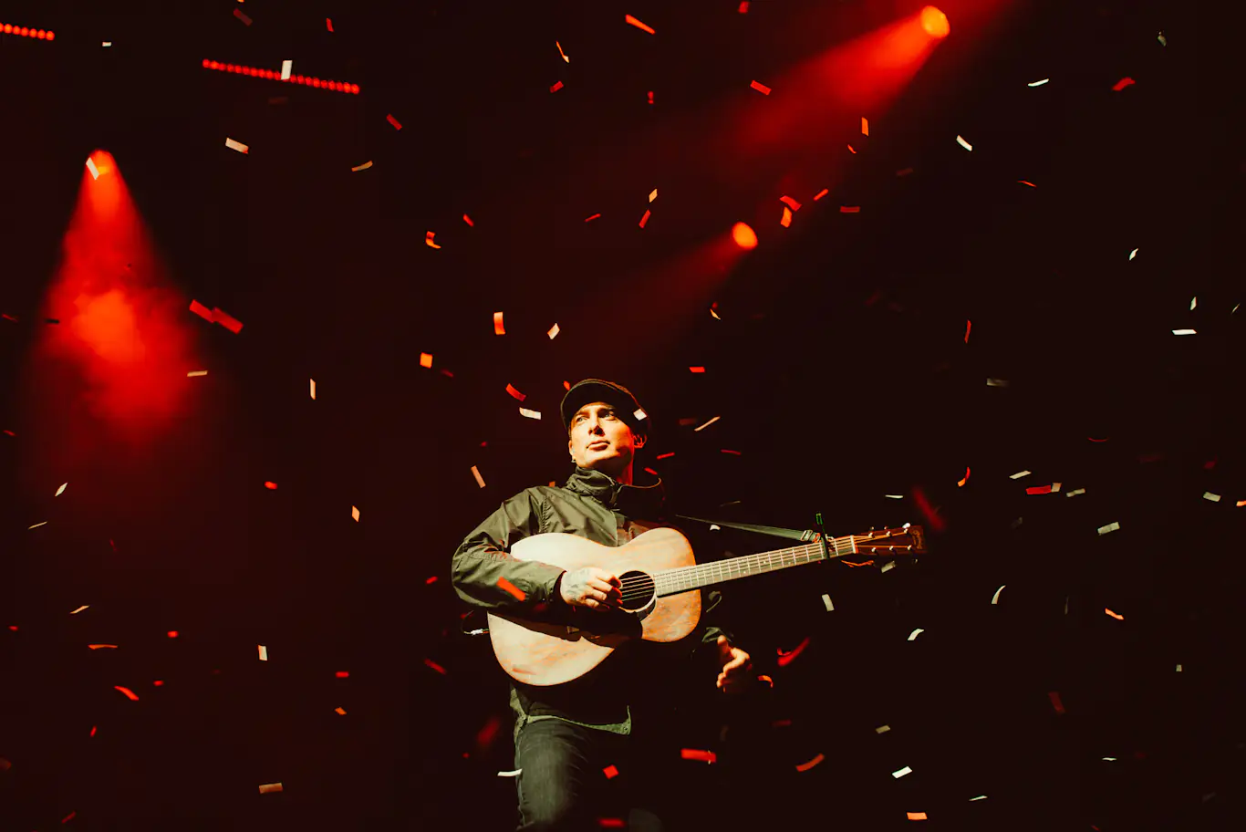 GERRY CINNAMON releases video for ‘Canter’ – from Live At Hampden Park