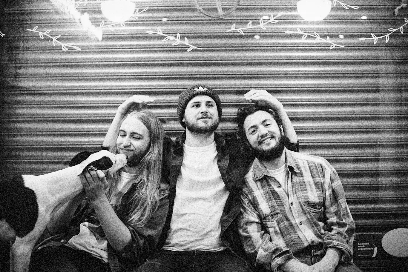 INTERVIEW: Glasgow-based trio Everyday Pharaohs discuss infectious new single ‘Skelmo’