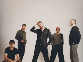 KAISER CHIEFS announce their 'EASY EIGHTH ALBUM' + headline UK tour for spring 2024