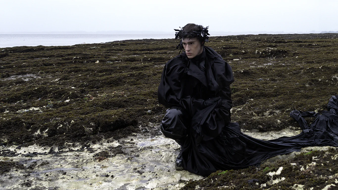 LIVE REVIEW: Patrick Wolf at EartH (Evolutionary Arts Hackney)